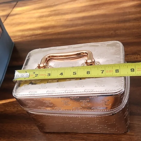 Juicy Couture Metallic Rose Gold Travel Cosmetic Case - Picture 14 of 16
